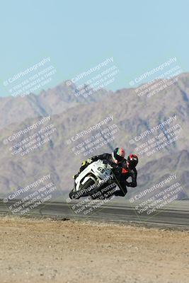 media/Dec-01-2025-Moto Forza (Mon) [[2daa91e15f]]/2-Intermediate Group/Session 4 Turn 9/